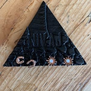 Super Cute Stud Earring Duo